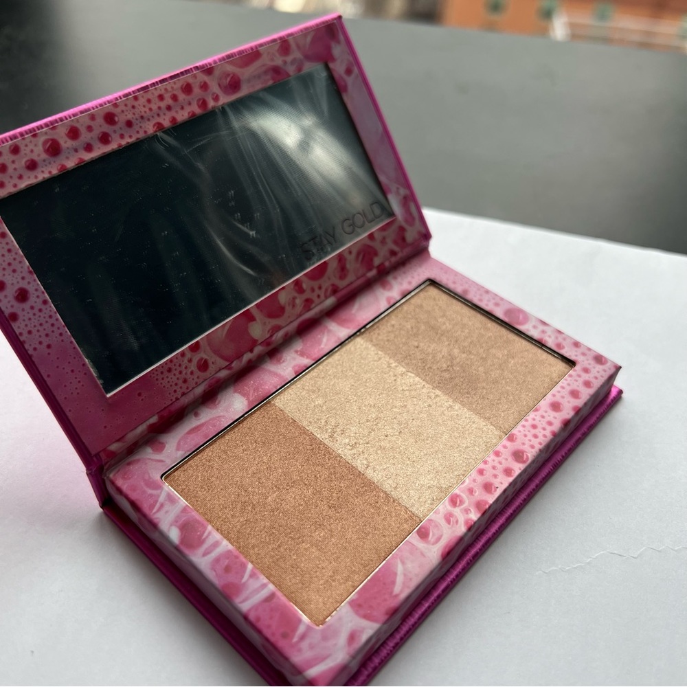 Urban decay highlighter palette